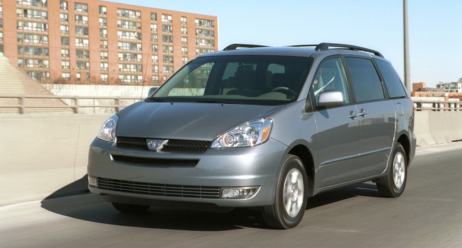 Toyota Sienna SE 2004