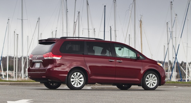 Toyota Sienna SE 2012