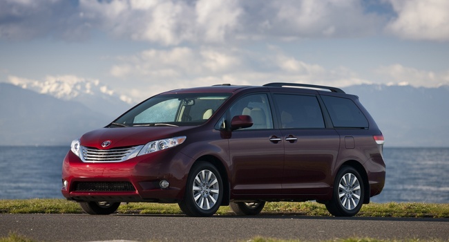 Toyota Sienna SE 2012