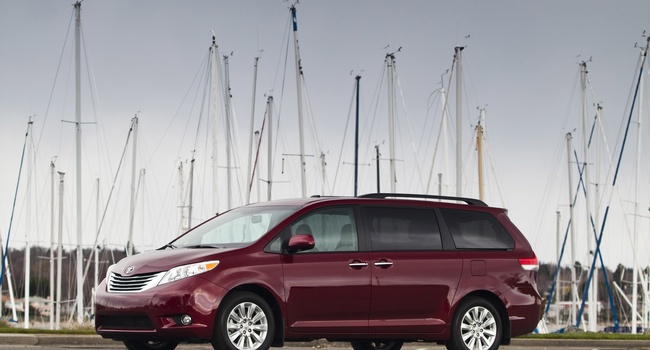 Toyota Sienna SE 2012