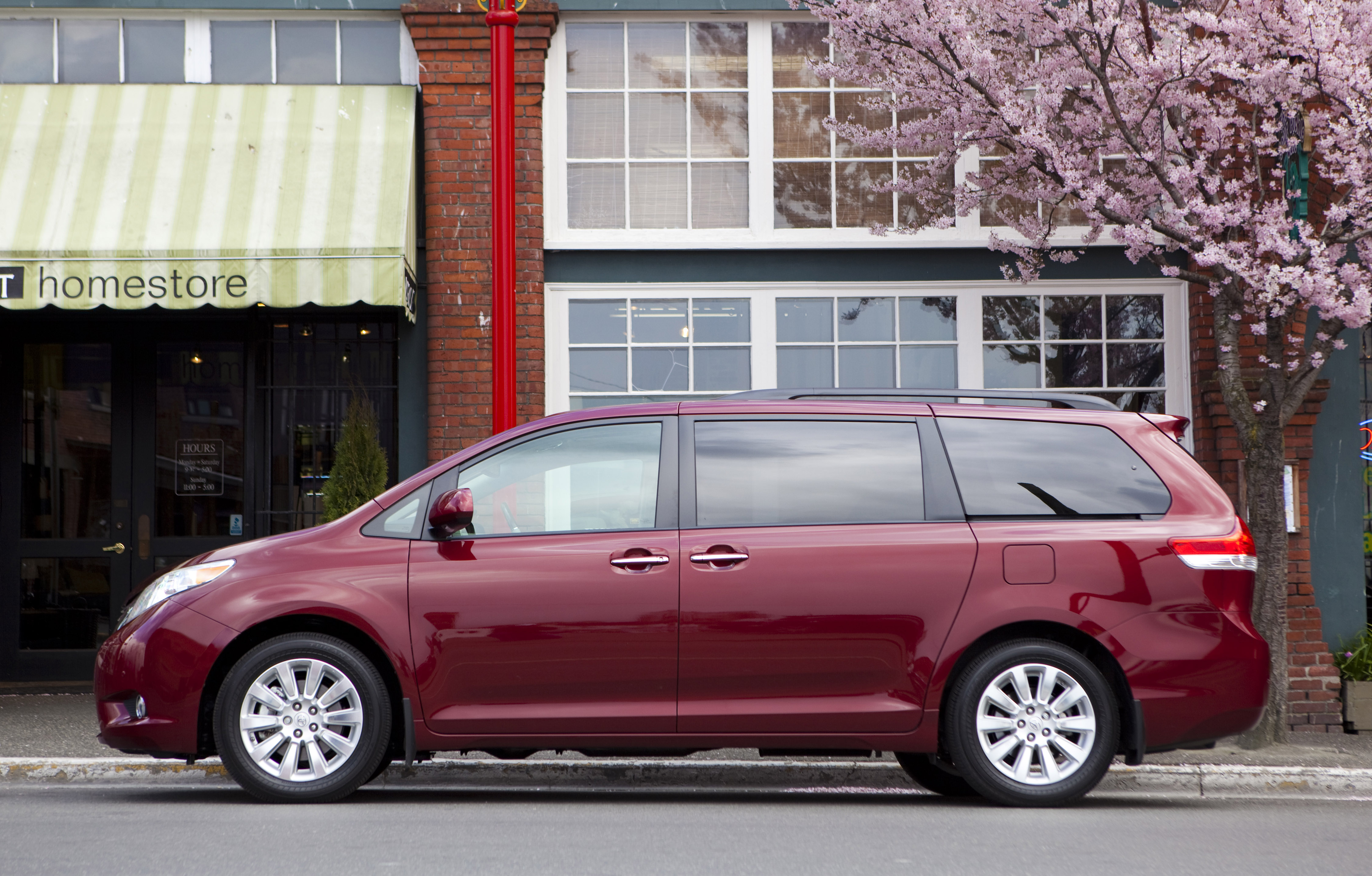  Toyota Sienna SE 