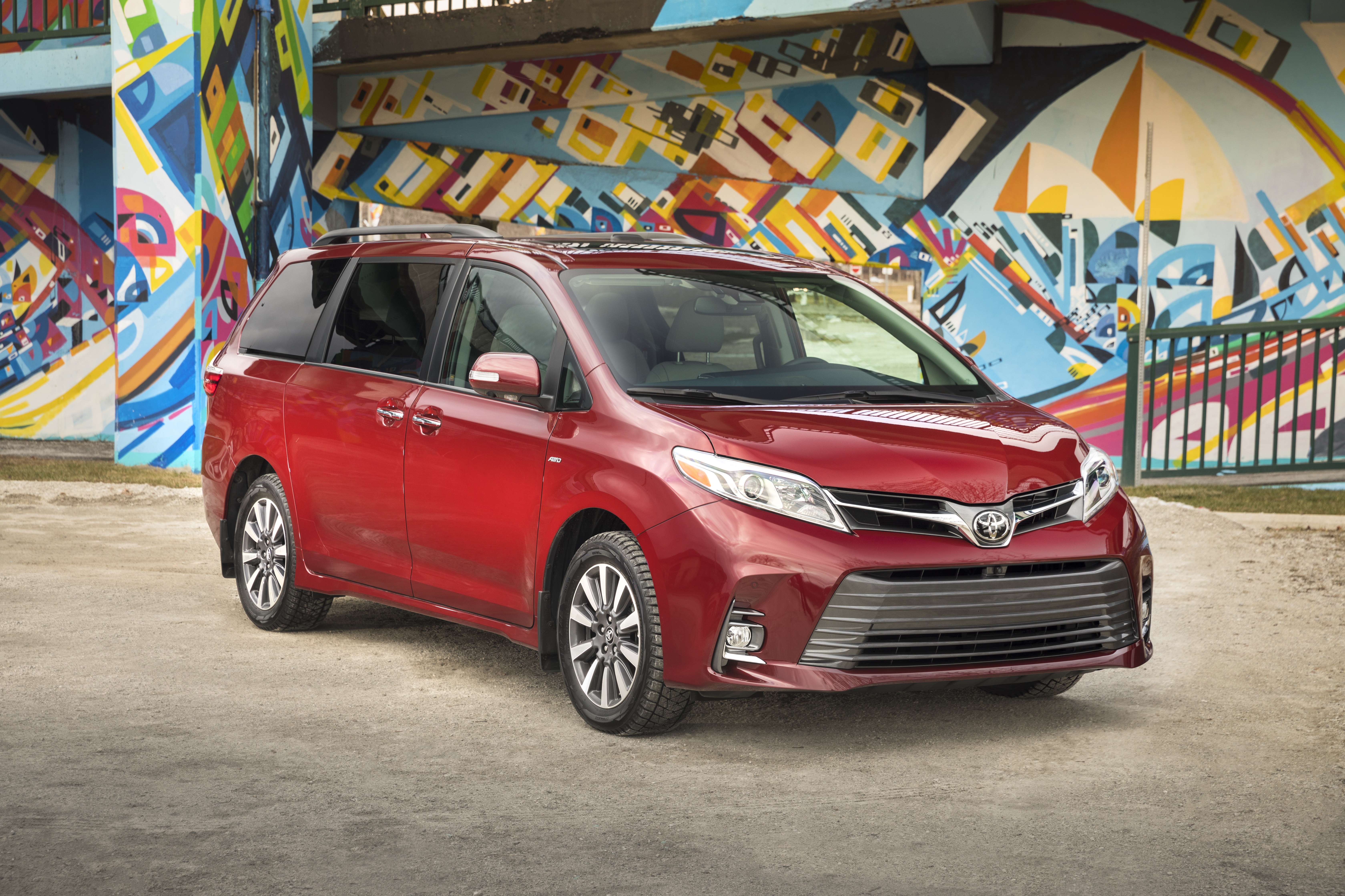  Toyota Sienna SE 