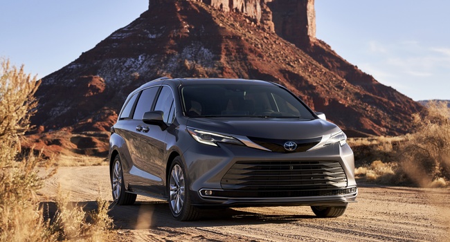 Toyota Sienna SE 2021