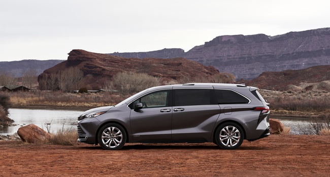 Toyota Sienna SE 2021
