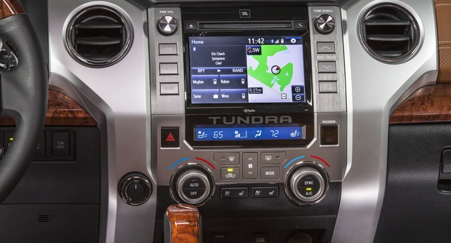Toyota Tundra 2015