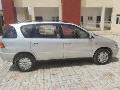 offer image for Toyota Sienna SE 2004